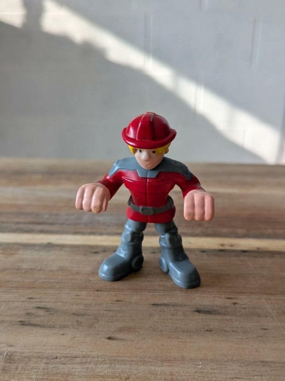 Playskool Heroes Transformers Rescue Bots Cody Burns Fire Fighter Action Figure